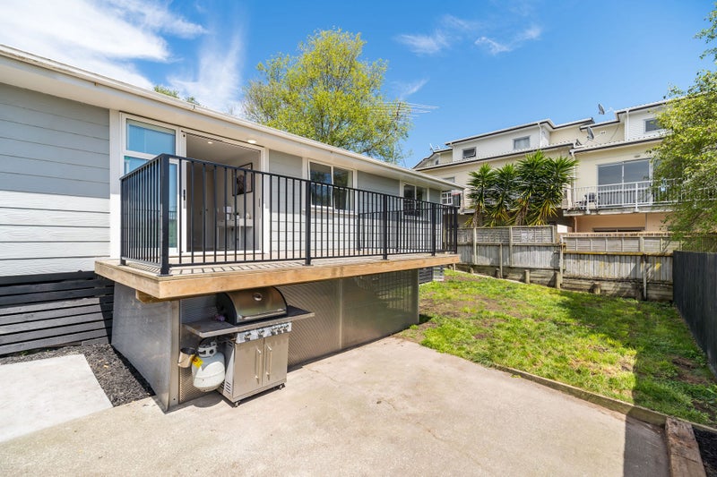 7B Ozone Road, Stanmore Bay, Whangaparaoa - Carousel 2