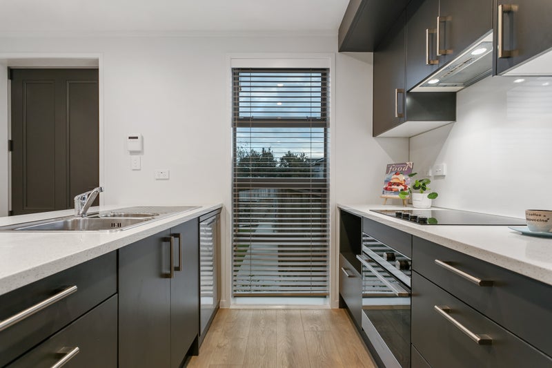 3 Kaneke Place, Glen Eden, Auckland - Carousel 2