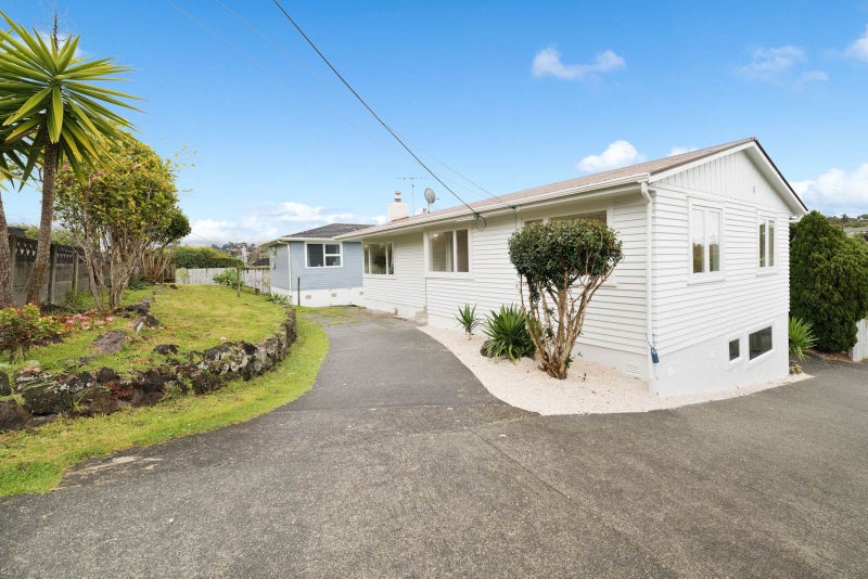 25 Alexander Avenue, Torbay, Auckland - Carousel 1