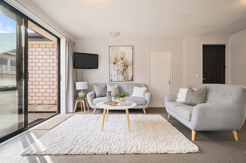 3/191 Gayhurst Road, Dallington, Christchurch - Carousel 1