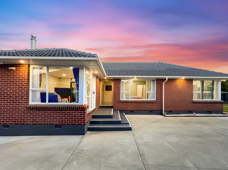 32 Dunstan Crescent, Hornby, Christchurch - Carousel 1