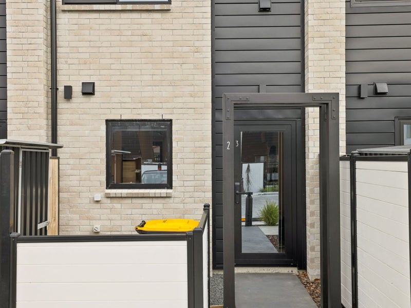 3/2 Taramea Place, Addington, Christchurch - Carousel 2