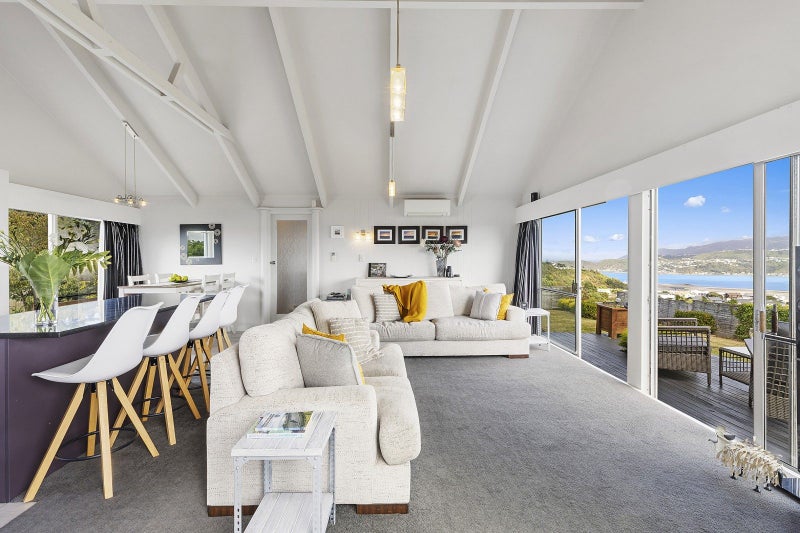 71A Sidlaw Street, Strathmore Park, Wellington - Carousel 1