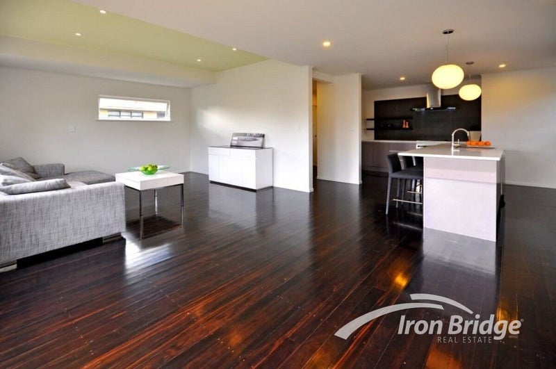 1/53 Lancaster Road, Beach Haven, Auckland - Carousel 2