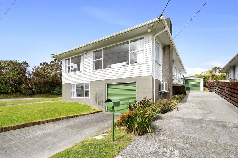 36 Baylands Drive, Newlands, Wellington - Carousel 2