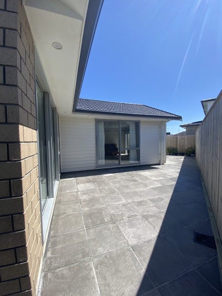59 Queen Charlotte Drive, Aotea, Porirua - Carousel 12