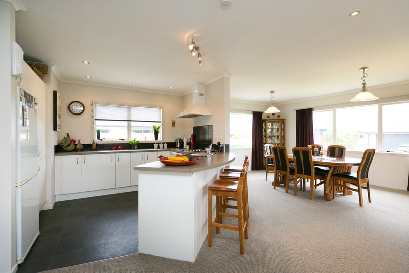 16 Marlin Terrace, Bell Block, New Plymouth - Carousel 20