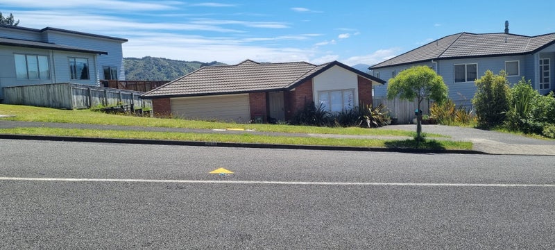 35 King Charles Drive, Kingsley Heights, Upper Hutt - Carousel 4