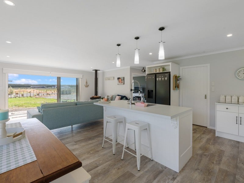 0 Kanuka Rise, Albert Town, Wanaka - Carousel 2