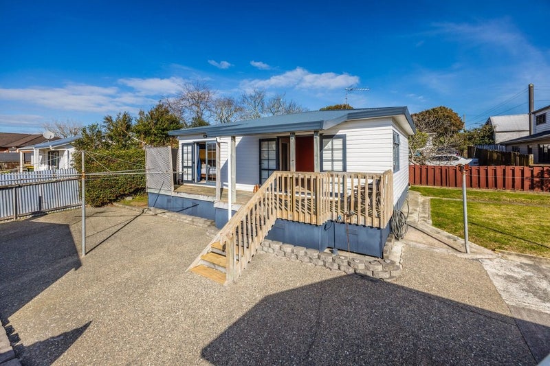 15A Fields Road, Manurewa, Manukau City, Auckland - Carousel 1