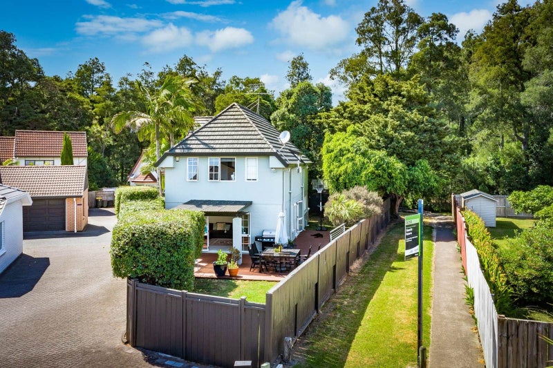 6/37 Uppingham Crescent, Hillcrest, Auckland - Carousel 2