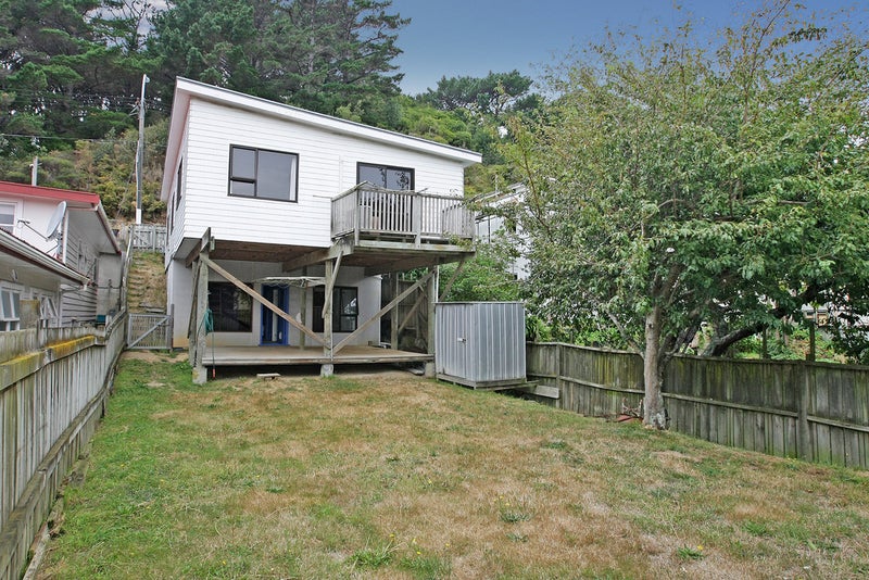 132 Russell Terrace, Berhampore, Wellington - Carousel 1