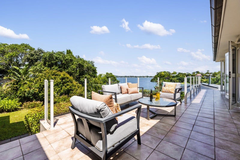 17 Frederick Street, Hillsborough, Auckland - Carousel 1