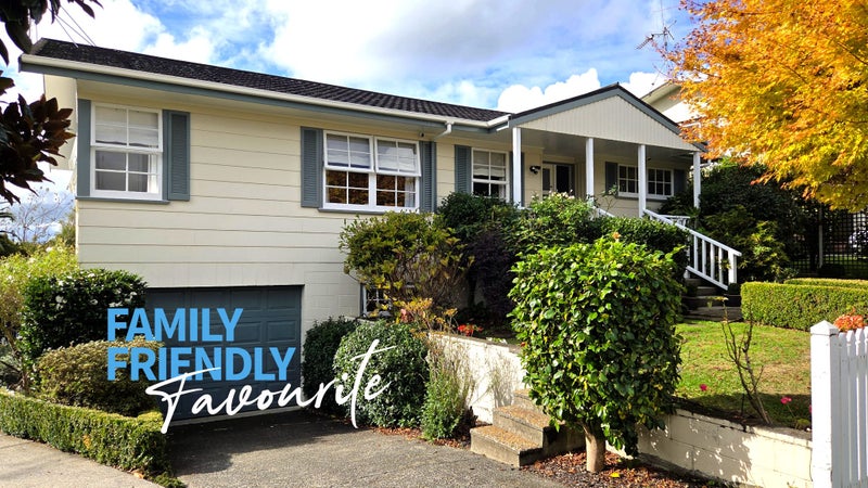 4 Sunnyhills Avenue, Glenview, Hamilton - Carousel 2