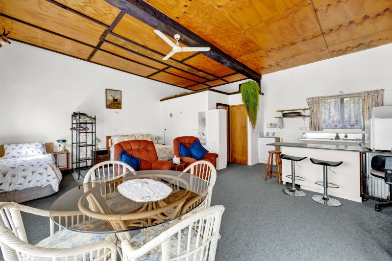 51 Brown Road, Brixton - Carousel 50