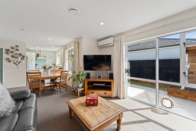 3 Bluebell Lane, Woolston, Christchurch - Carousel 2
