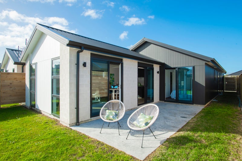 21 Sponge Bay Road, Tamarau, Gisborne - Carousel 1