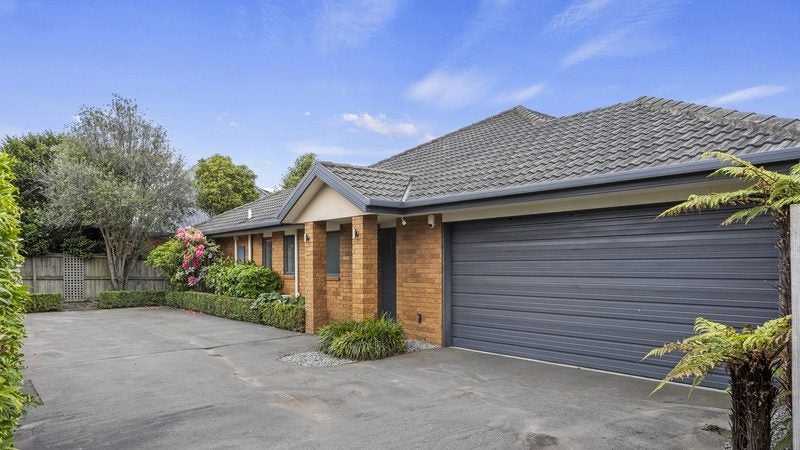 17 Sutton Place, Dallington, Christchurch - Carousel 1