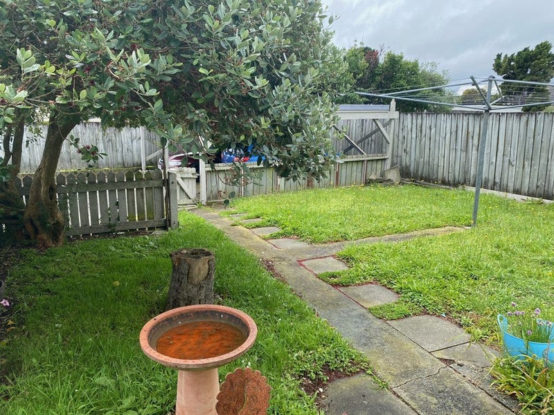 5/1 Waione Street, Petone, Lower Hutt - Carousel 15