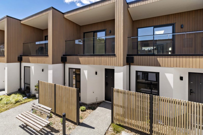 7/92 Cambridge Terrace, Waterloo, Lower Hutt - Carousel 1