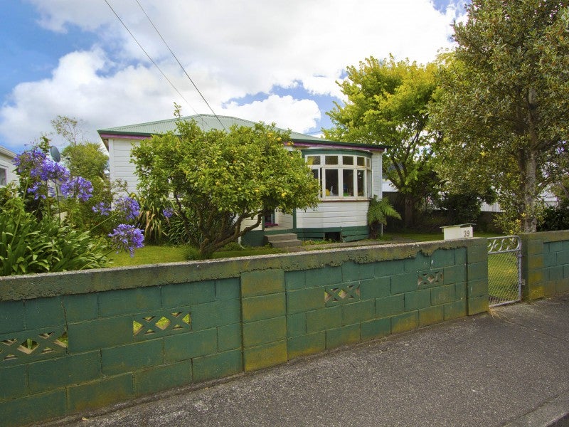 39 Mudie Street, Alicetown, Lower Hutt - Carousel 2