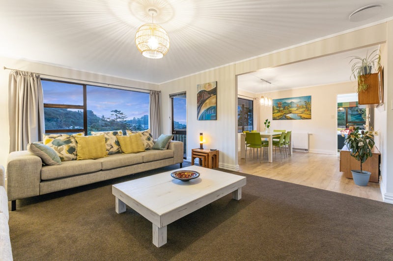 34 Exploration Way, Whitby, Porirua - Carousel 2