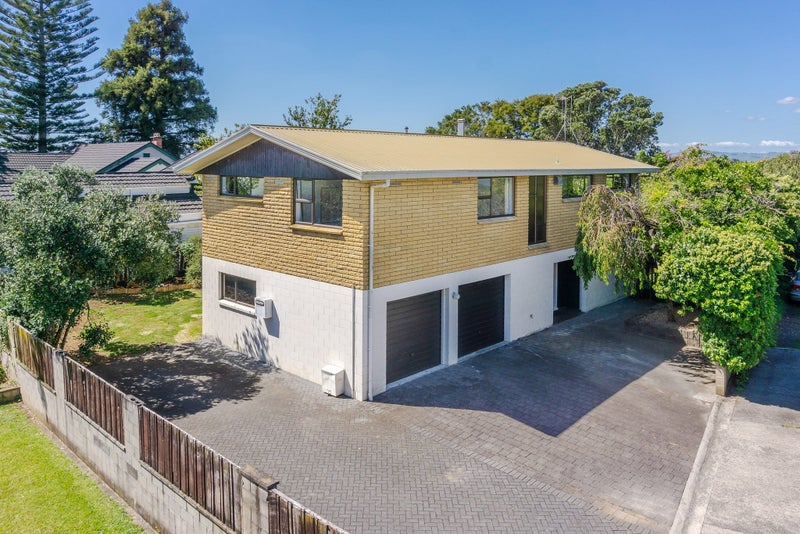 58 Hillcrest Road, Hillcrest, Hamilton - Carousel 2