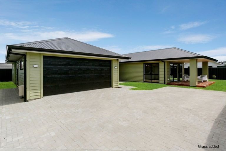 7 Blue Dun Place, Nukuhau, Taupo - Carousel 1
