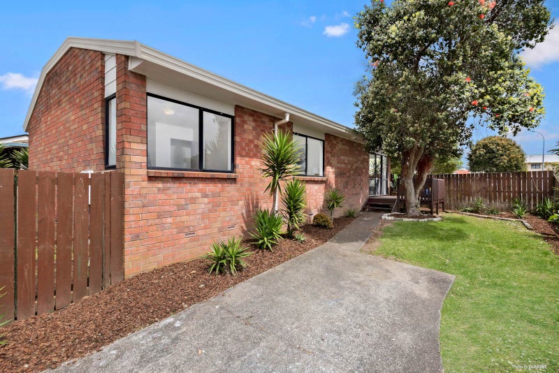 1/23 Kopara Place, Clendon Park, Auckland - Carousel 2