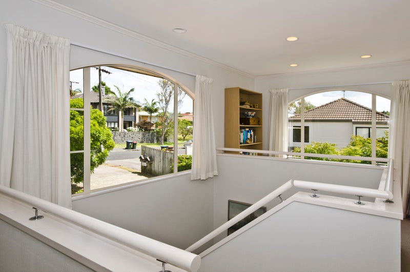 1/16 Rutherford Terrace, Meadowbank, Auckland - Carousel 20