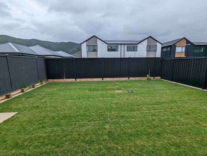15 Castletown Street, Wallaceville, Upper Hutt - Carousel 19