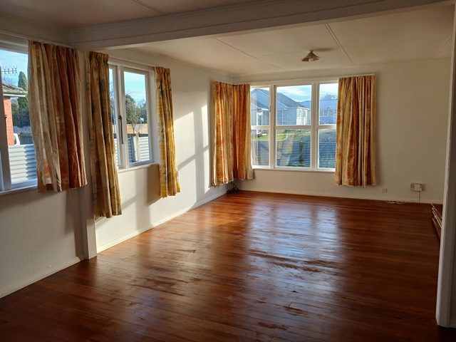 47 Crewe Crescent, Hokowhitu, Palmerston North - Carousel 2