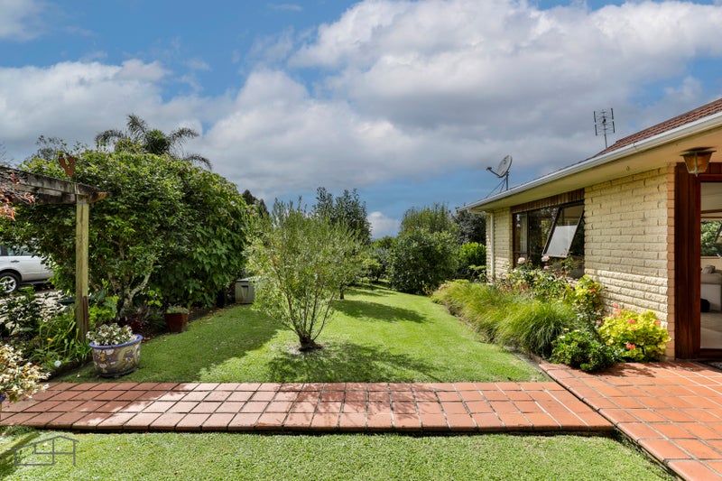 232A Old Titirangi Road, Titirangi, Auckland - Carousel 2