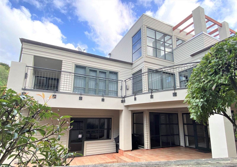 1/75 Beach Road, Castor Bay, Auckland - Carousel 2
