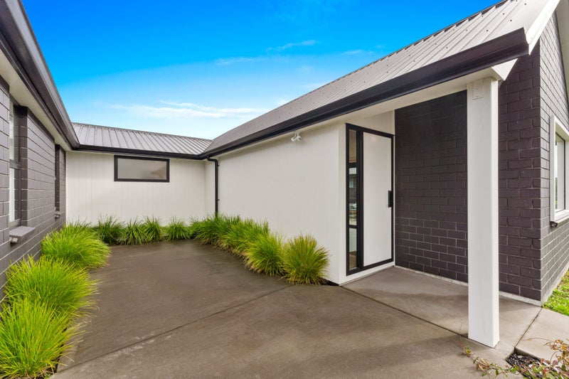 43 Rosslands Avenue, Karaka, Papakura - Carousel 2