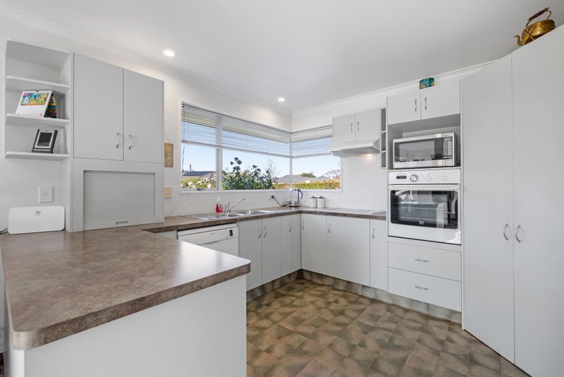 20 Endeavour Street, Riversdale, Blenheim - Carousel 2