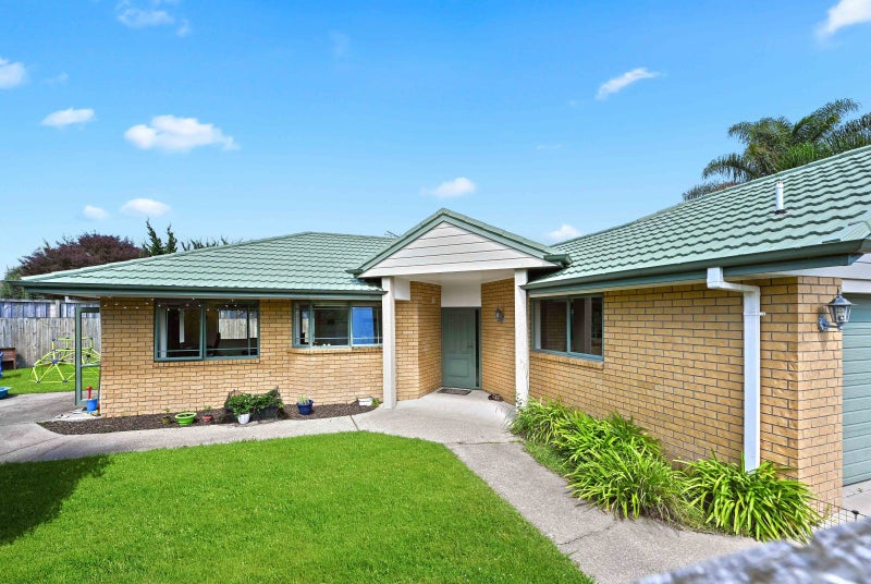 9 Dugald Court, Rototuna, Hamilton - Carousel 1