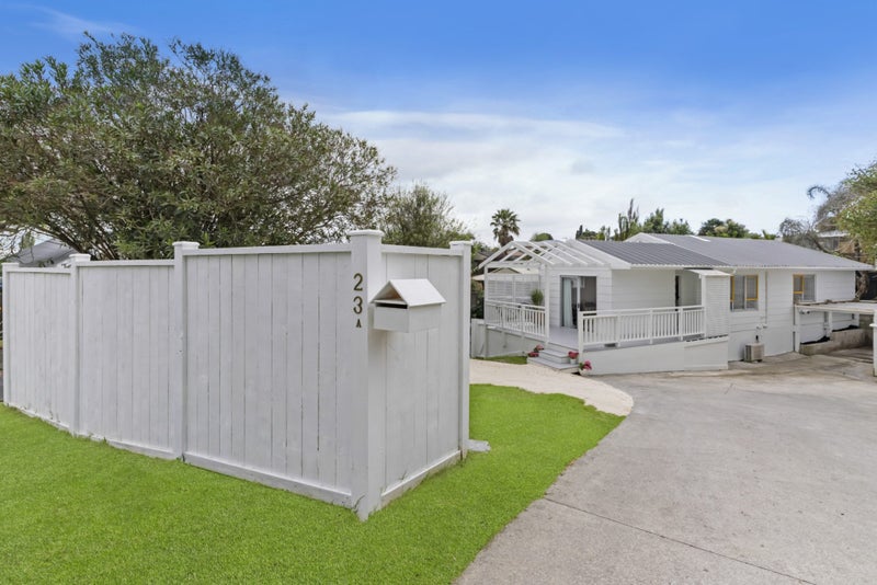 2/23 Aeroview Drive, Beach Haven, Auckland - Carousel 1