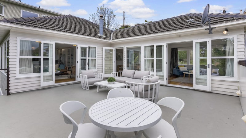 48 Amritsar Street, Khandallah, Wellington - Carousel 1