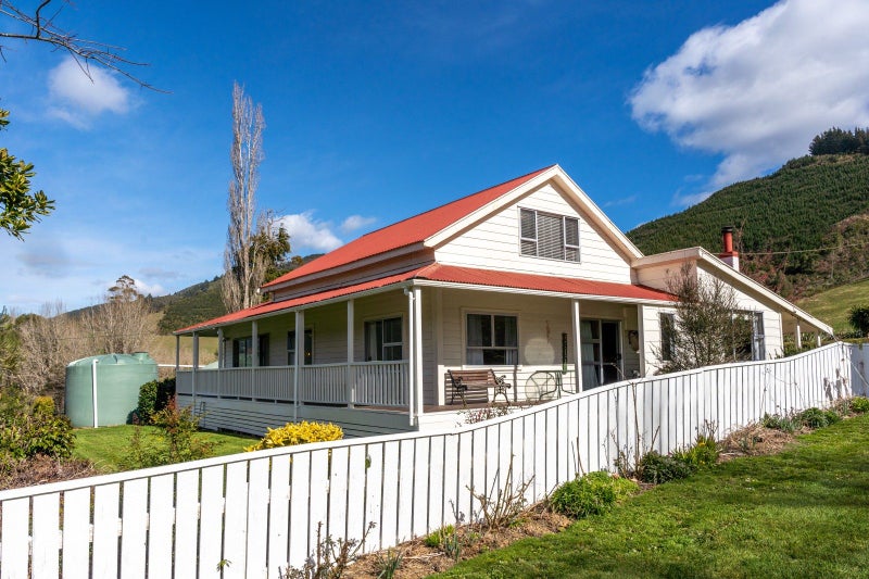 6409 State Highway 6, Rai Valley - Carousel 1
