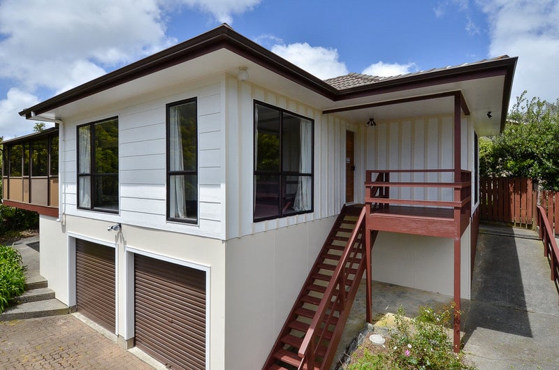 6 Alanbrooke Place, Karori, Wellington - Carousel 2