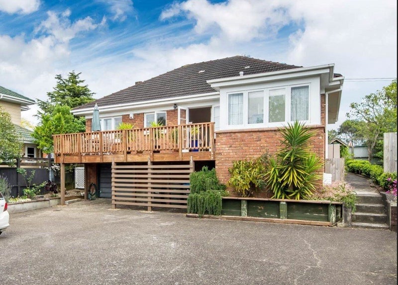 90 Ladies Mile, Remuera, Auckland - Carousel 1