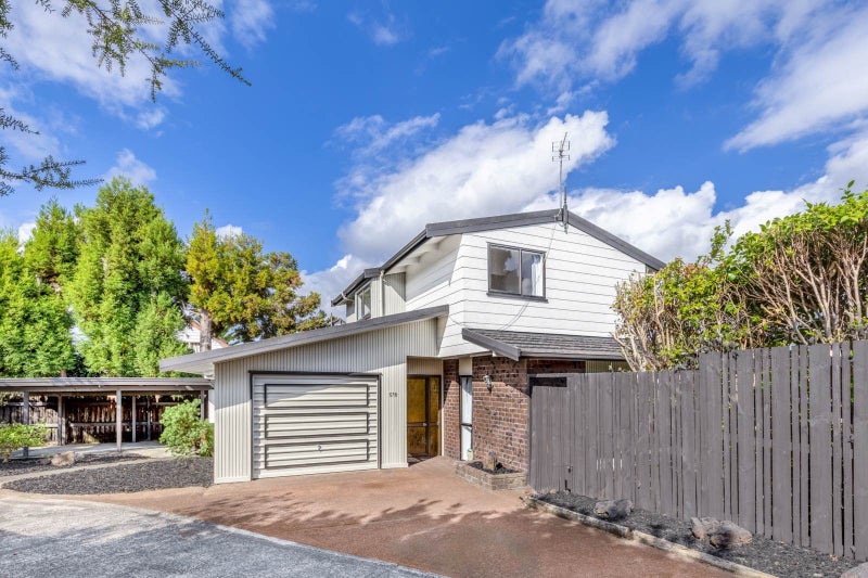 1/57 Hutchinson Avenue, New Lynn, Auckland - Carousel 12