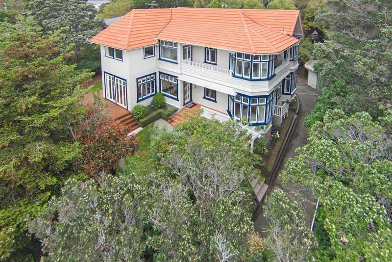 26 Ngaio Road, Kelburn, Wellington - Carousel 1