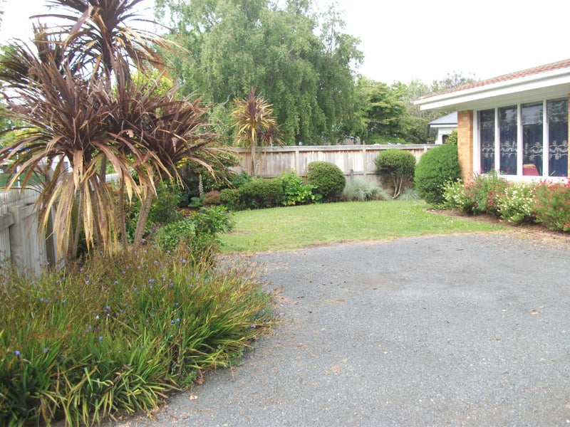 35 Gillies Avenue, Claudelands, Hamilton - Carousel 2