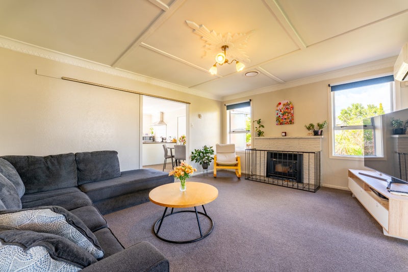 69 Mountain View Road, Glenwood, Timaru - Carousel 2