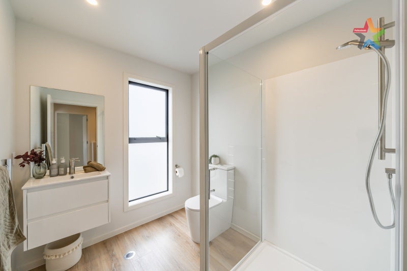 6/19 Bush Street, Naenae, Lower Hutt - Carousel 12