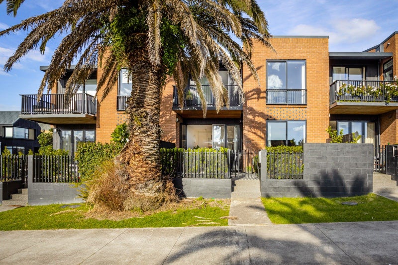 113 Buckley Avenue, Hobsonville, Auckland - Carousel 1