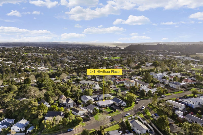2/1 Hiwihau Place, Glenfield, Auckland - Carousel 22