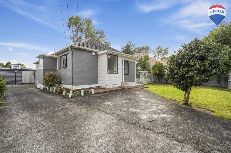 2 Keys Street, Naenae, Lower Hutt - Carousel 2